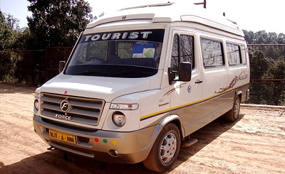 8 Seater Tempo Traveller Booking